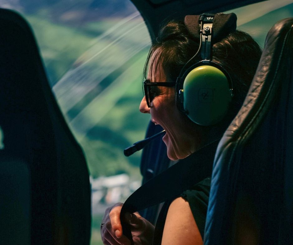 Emocje na pokładzie helikoptera podczas lotu nad Reunion