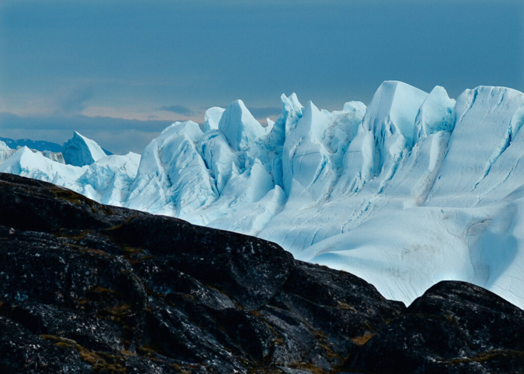 Ice Fjord widziany z żółtego szlaku w Illulisat
